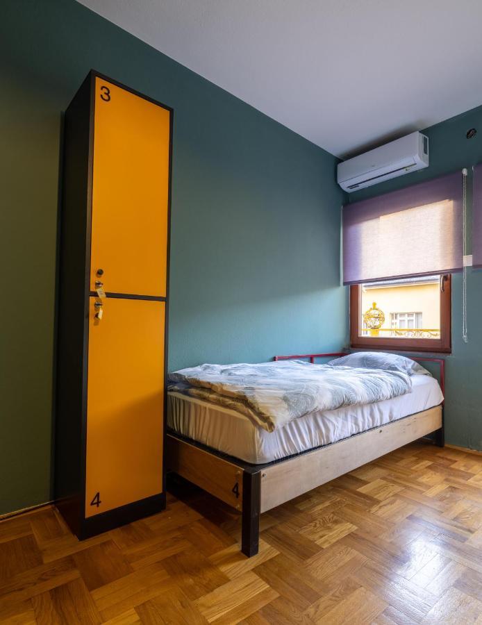 Hostel Prishtina Backpackers Pristina Exterior foto